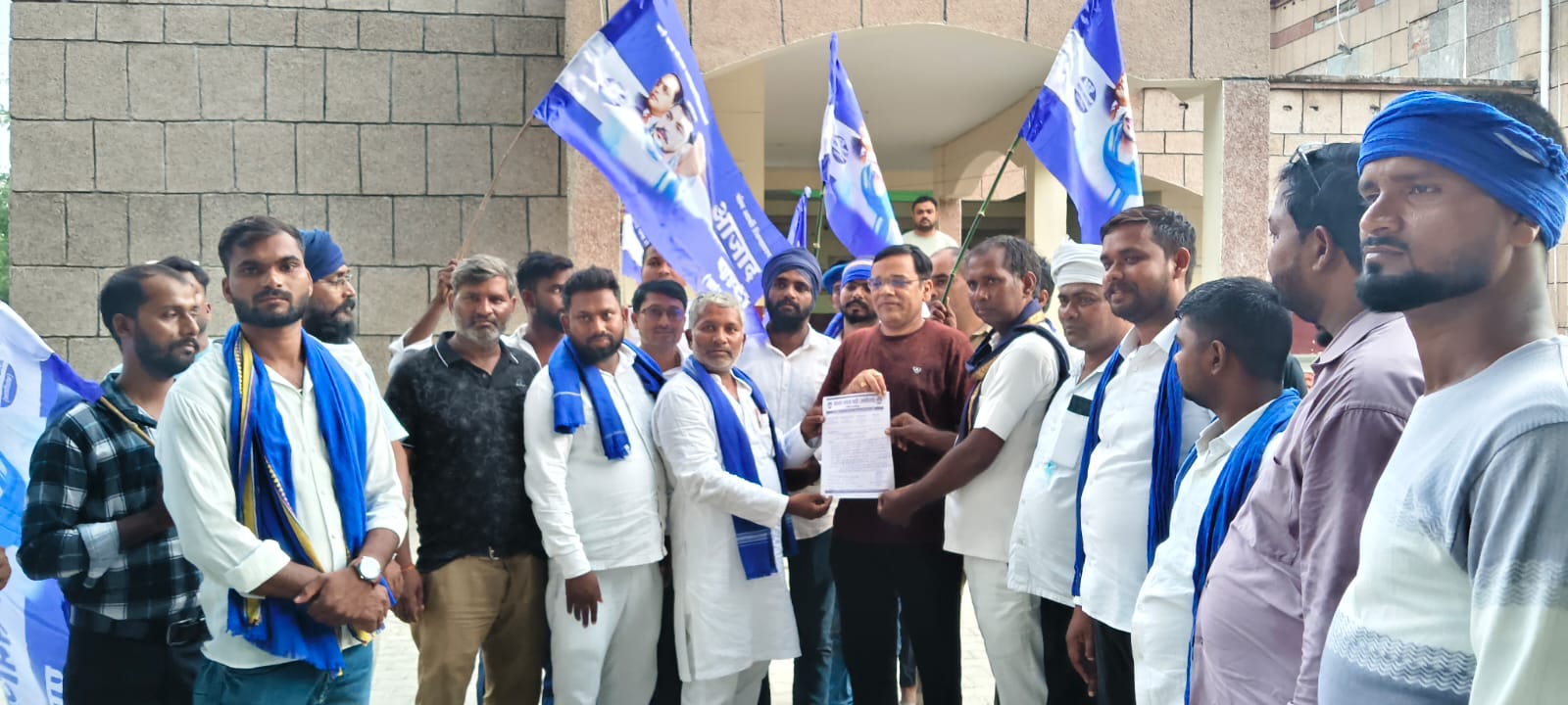 सेवा संकल्प अभियान को लेकर भाजपा जखनियां मंडल प्रथम की बैठक सम्पन्न  7 सितंबर से 17 अक्टूबर तक होंगे विभिन्न जनसेवा एवं जागरूकता कार्यक्रम