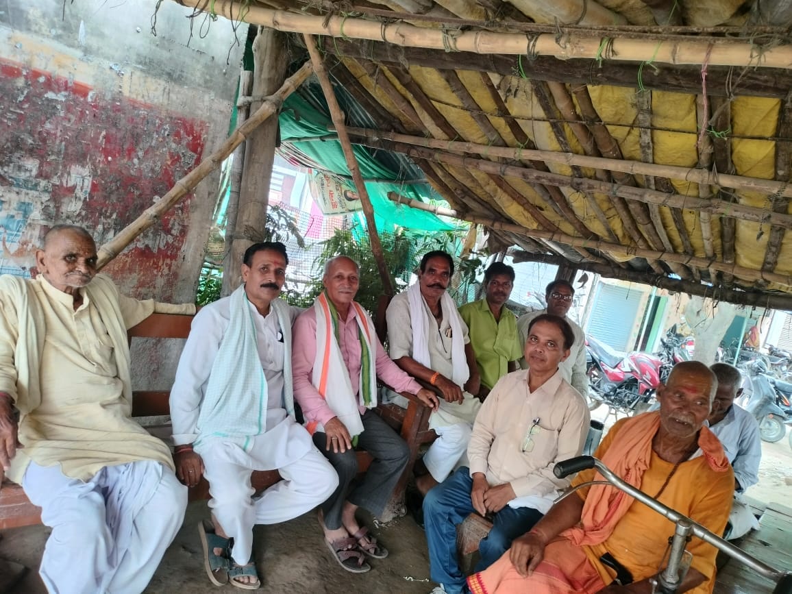 कांग्रेस संगठन सृजन एवं वर्तमान राजनीतिक परिस्थितियों पर हुई चर्चा  जखनिया, गाजीपुर। ब्लॉक कांग्रेस कमेटी