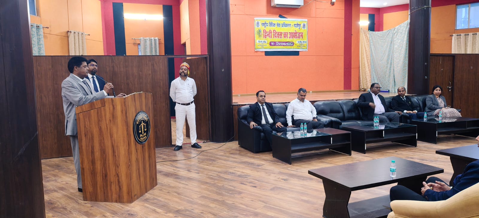 हिन्दी हमारी पहचान और स्वाभिमान, इसके प्रचार-प्रसार को बढ़ावा देना हम सभी का कर्तव्य : जनपद न्यायाधीश,  जनपद न्यायालय में हिन्दी दिवस पर संगोष्ठी आयोजित, न्यायिक अधिकारियों ने व्यक्त किए विचार