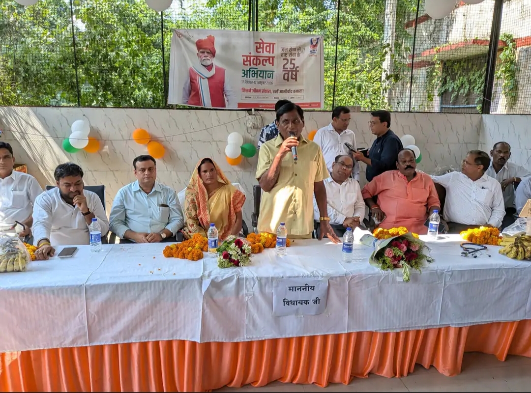 मोदी के जन्मदिन पर सीएचसी में कटा केक: शंकरगढ़ में गर्भवती महिलाओं को बांटे फल-मिठाई*